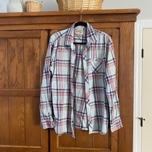 Authentic flannel. Like new. Pet and smoke free home.